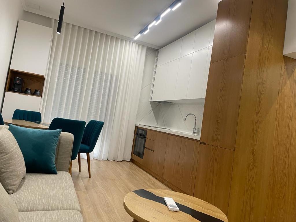 City Center Apartment Kafe Flora Tirana Eksteriør billede