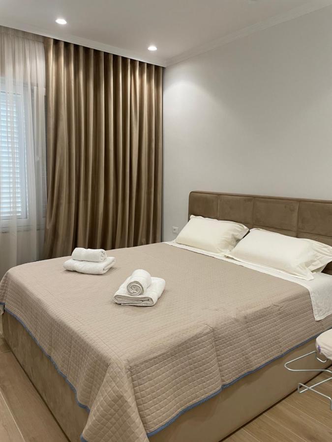 City Center Apartment Kafe Flora Tirana Eksteriør billede